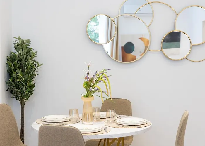 Apartment The Golden Rooster - 1 Min To St Peter Station *