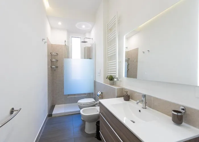Apartment The Golden Rooster - 1 Min To St Peter Station Rom